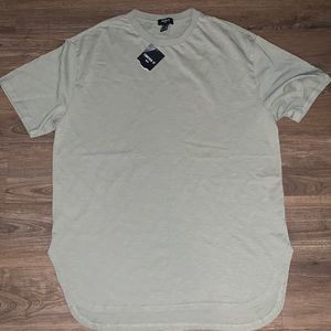 F21 Men Olive Green long tee Size M